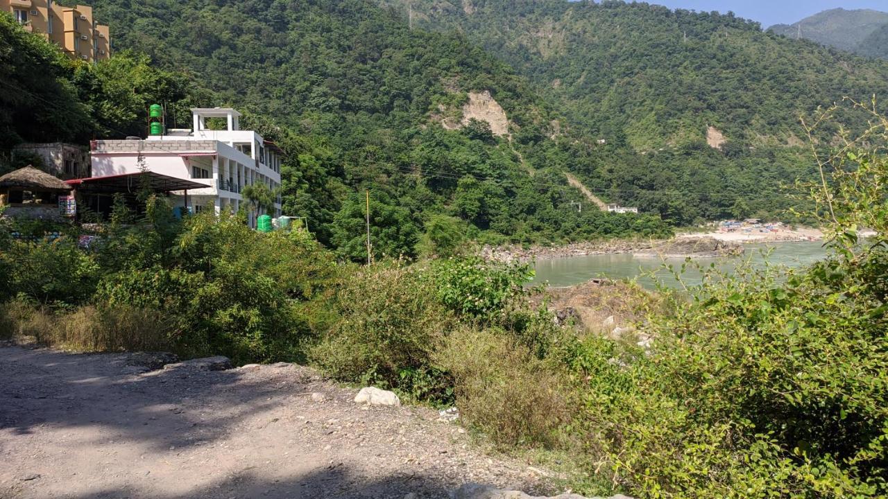 H7 Stay On The Ganges, Yoga & Spa Resort, Rishikesh Exterior photo